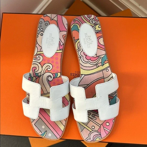 Hermes Oran White Sandals - Picture 2 of 4